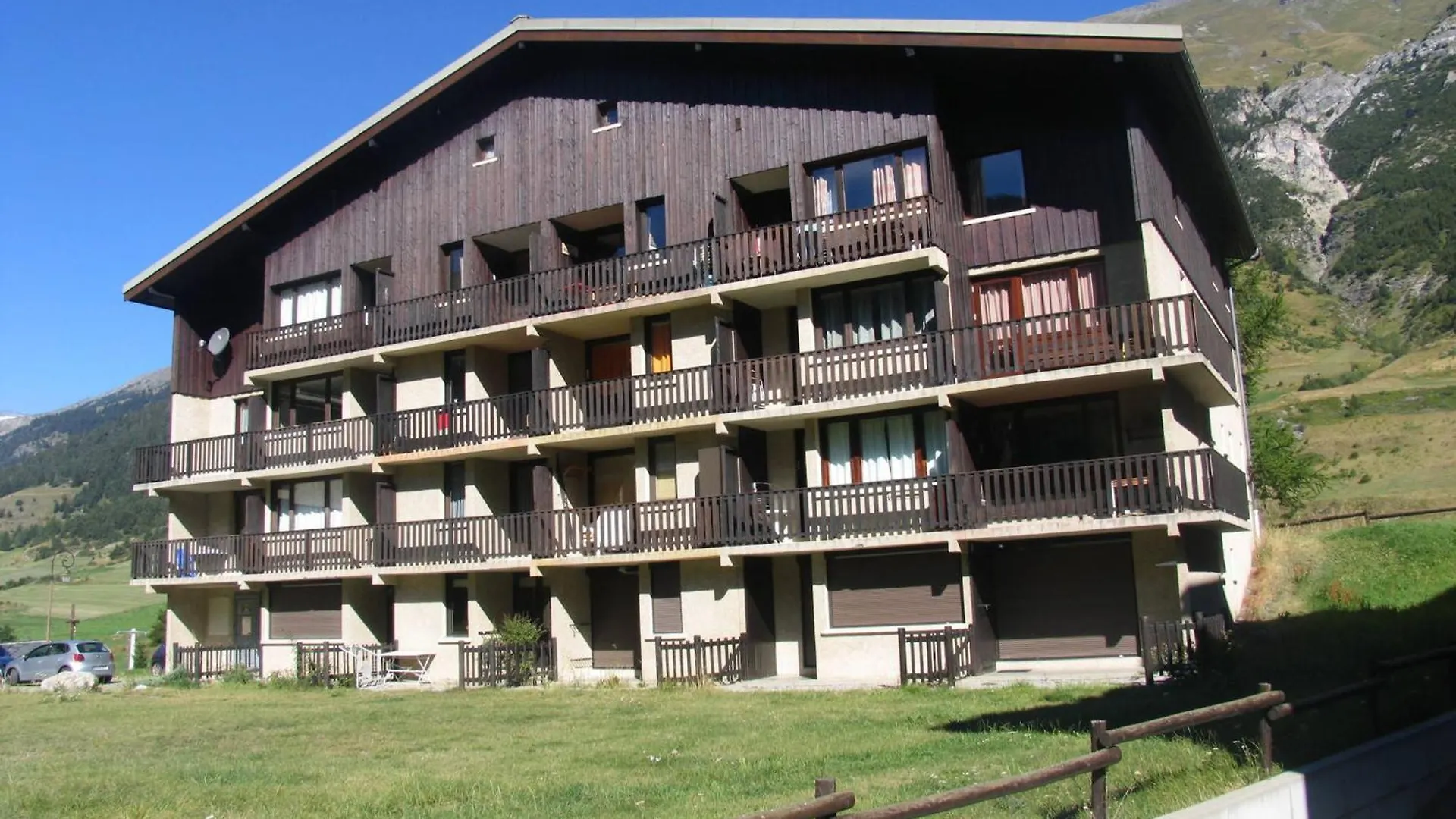 Apartment Appartement 5 Pers Avec Balcon Et Vue Sur Pistes - Fr-1-508-241 Lanslebourg-Mont-Cenis
